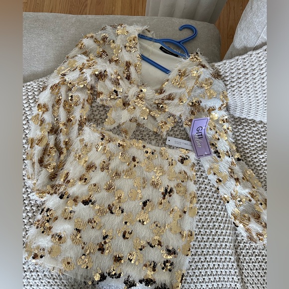 New With Tags 2 piece set size S - Picture 1 of 2